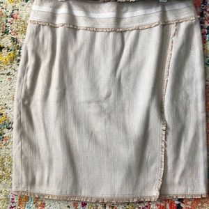 Beige business skirt with fray